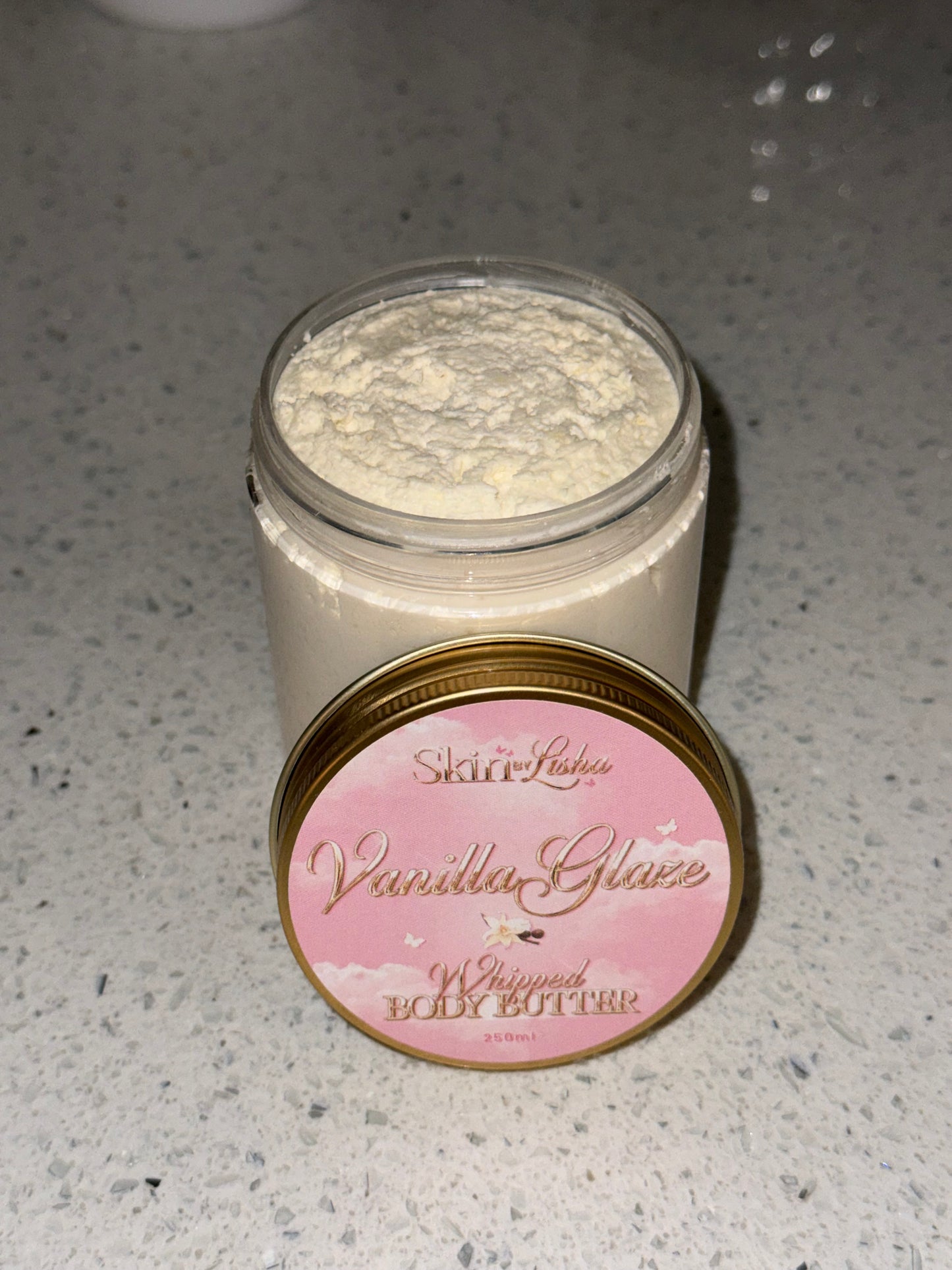 🍦 Vanilla Glaze – Whipped Body Butter (250ml) 🤍