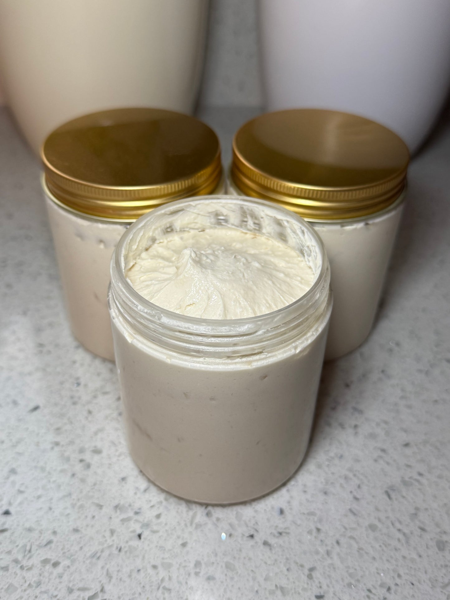 🍦 Vanilla Glaze – Whipped Body Soap (250ml) 🫧